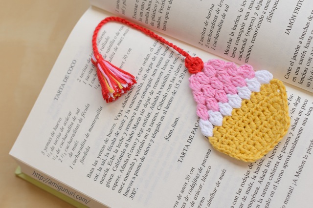 Cupcake Bookmark Amigunuri